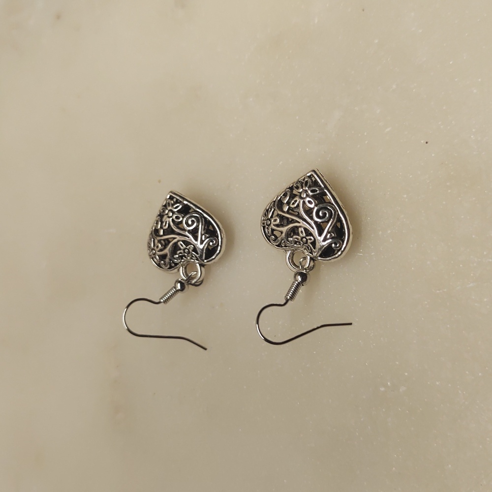 BOGO! NEW! 3D Puffy Heart Open Scrolls Silver Dangle Earrings - Picture 3 of 12